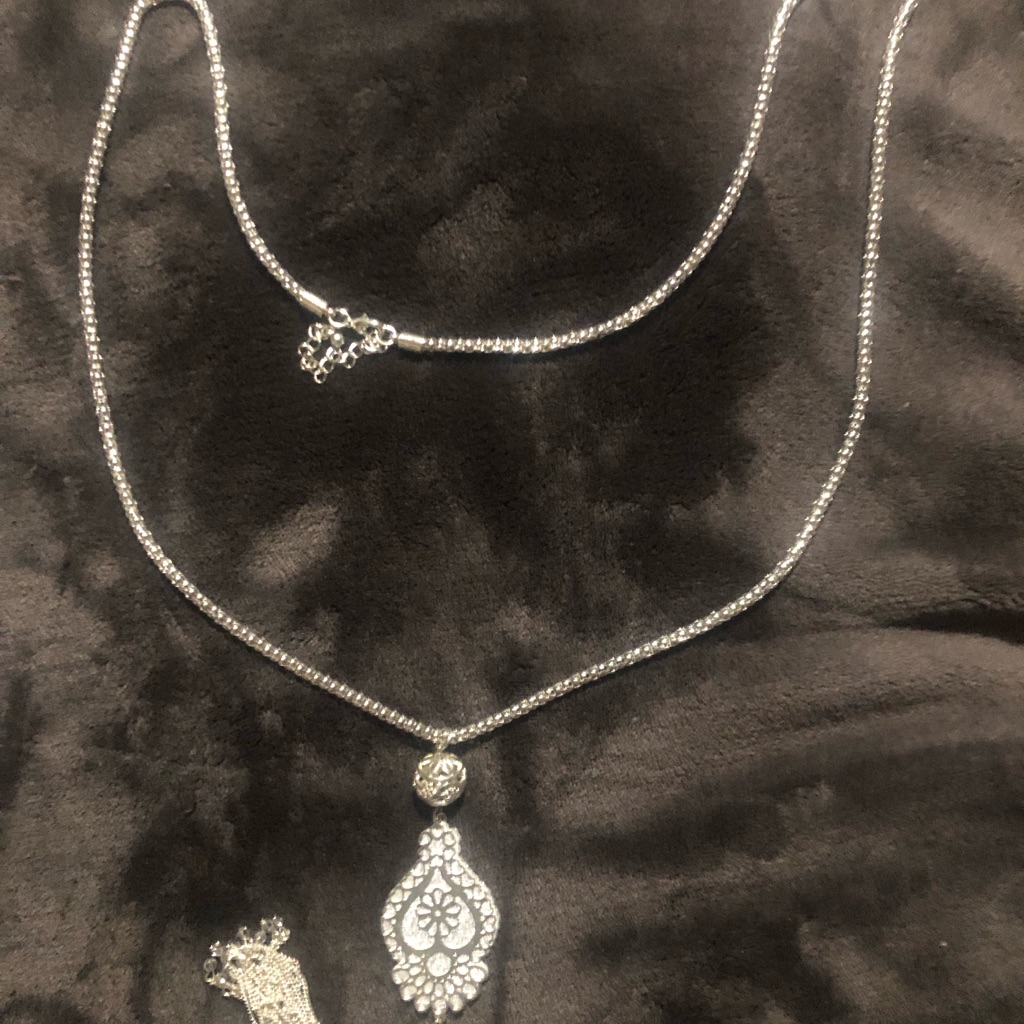 Silver Tone Necklace